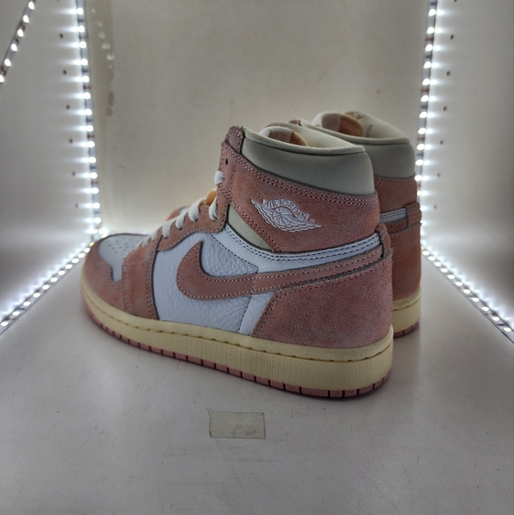Jordan 1 Retro High OG | Washed (Women's) - Picture 3 of 16